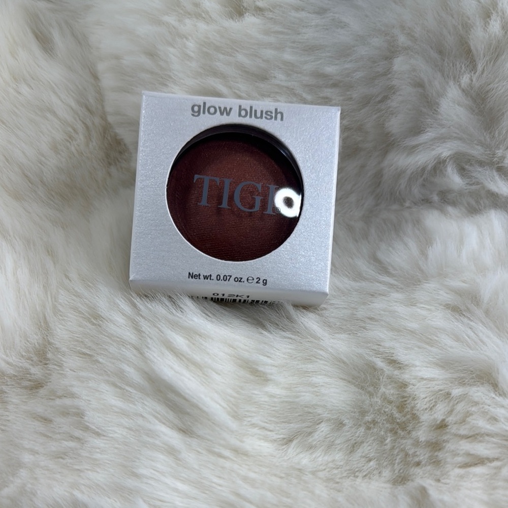 *FINAL PRICE* TIGI Glow Blush in Shade Haute